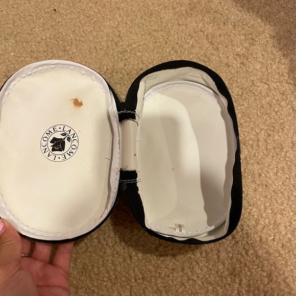 Lancôme Makeup Case - Picture 2 of 5